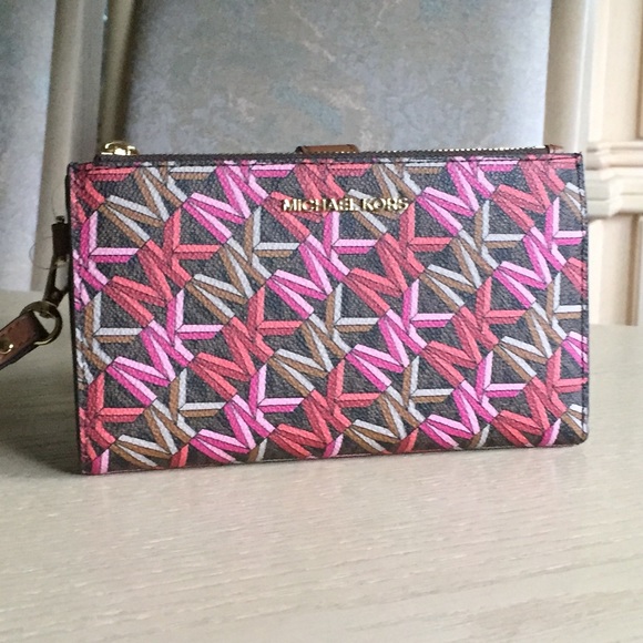 Michael Kors Brown Multi Double Zipper Wristlet - Picture 1 of 13